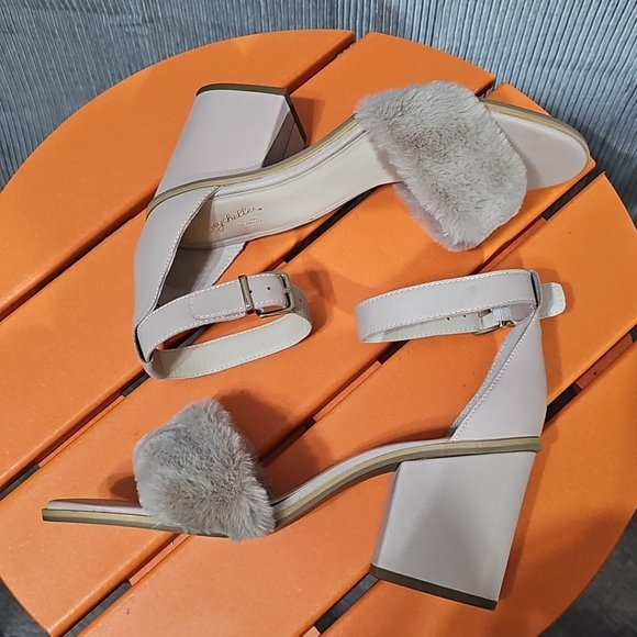 Seychelles Women Leather Faux Fur Block Heel Ankle Strap Sandal Size 10 Flawed - Picture 8 of 12